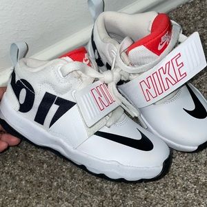 Nike Team Hustle D8 Kids